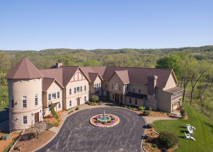 Goldmoor Inn & Resort